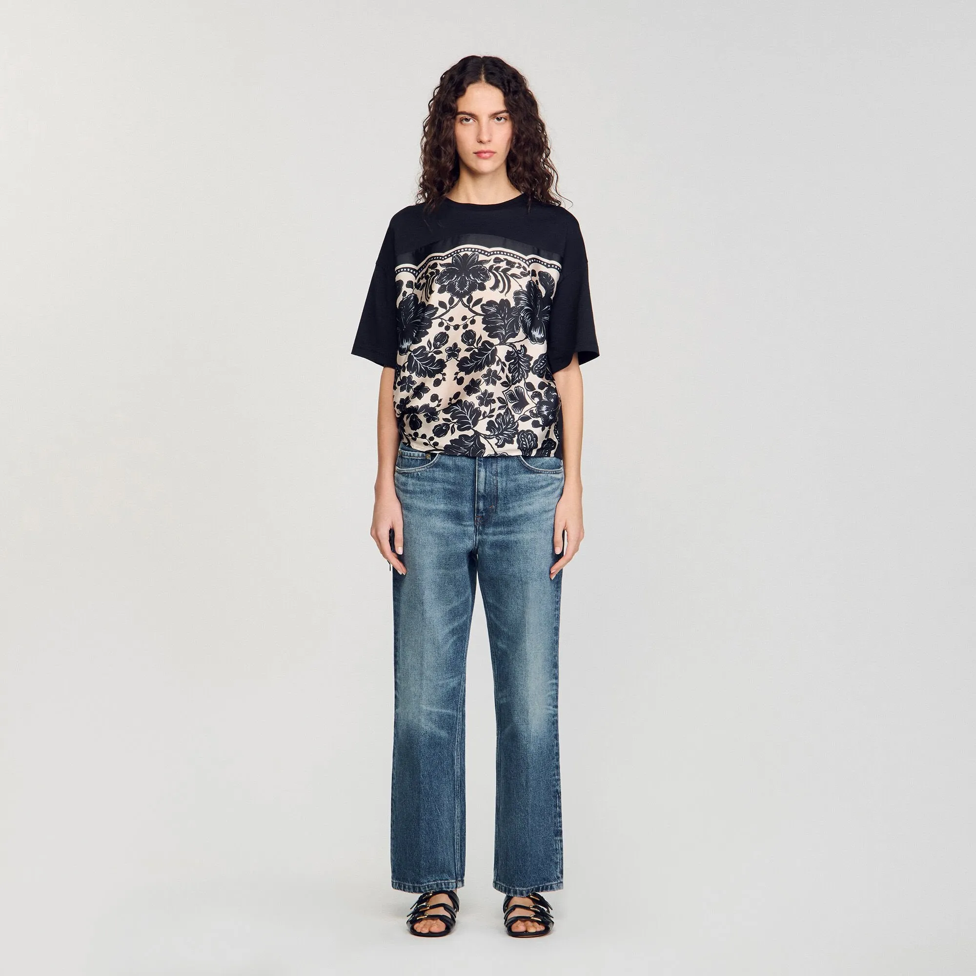 Perry Floral Motif T-Shirt Ecru / Black
